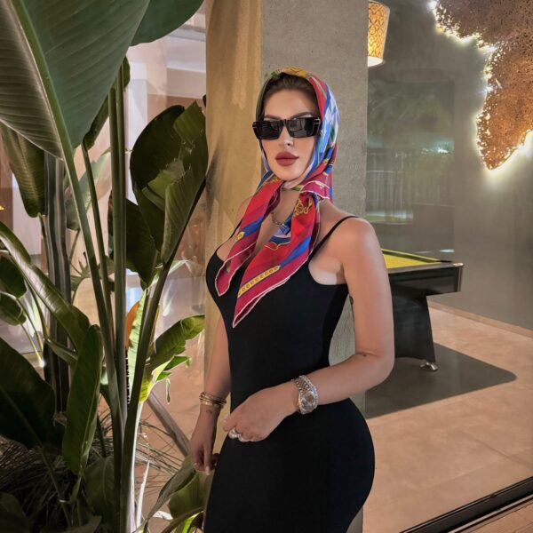 Foulard en soie aux imprimés